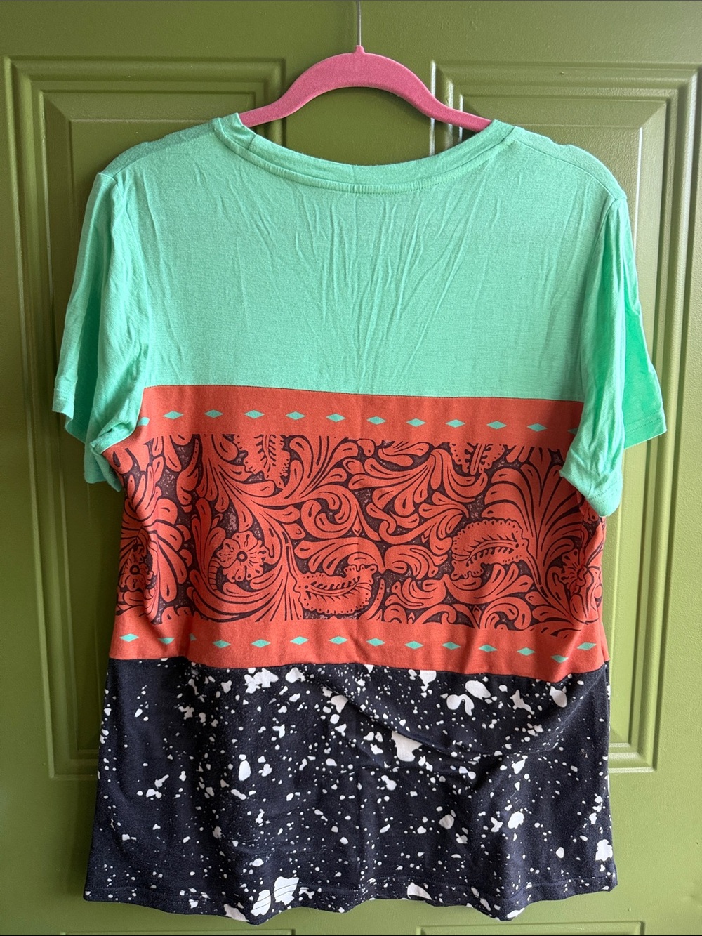 Mint Green Patterned Colorblock Women's Tee - Picture 2 of 2